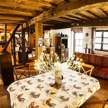La Forge D'annie Bed & Breakfast Castelnavet